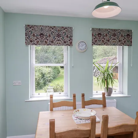 Dom wakacyjny 2 Whinstone